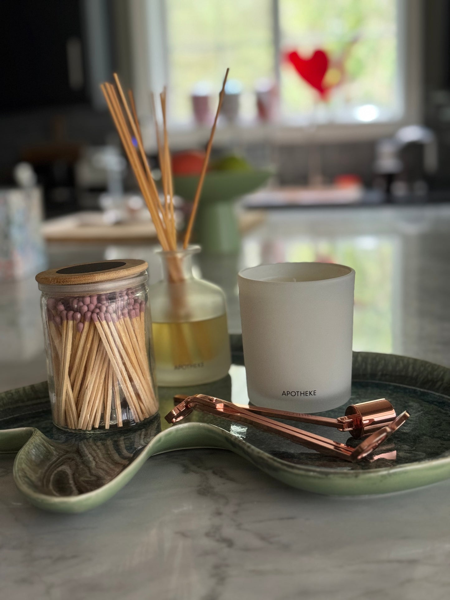 Ceramic organic shape tray with Diffuser & Candle + accessories