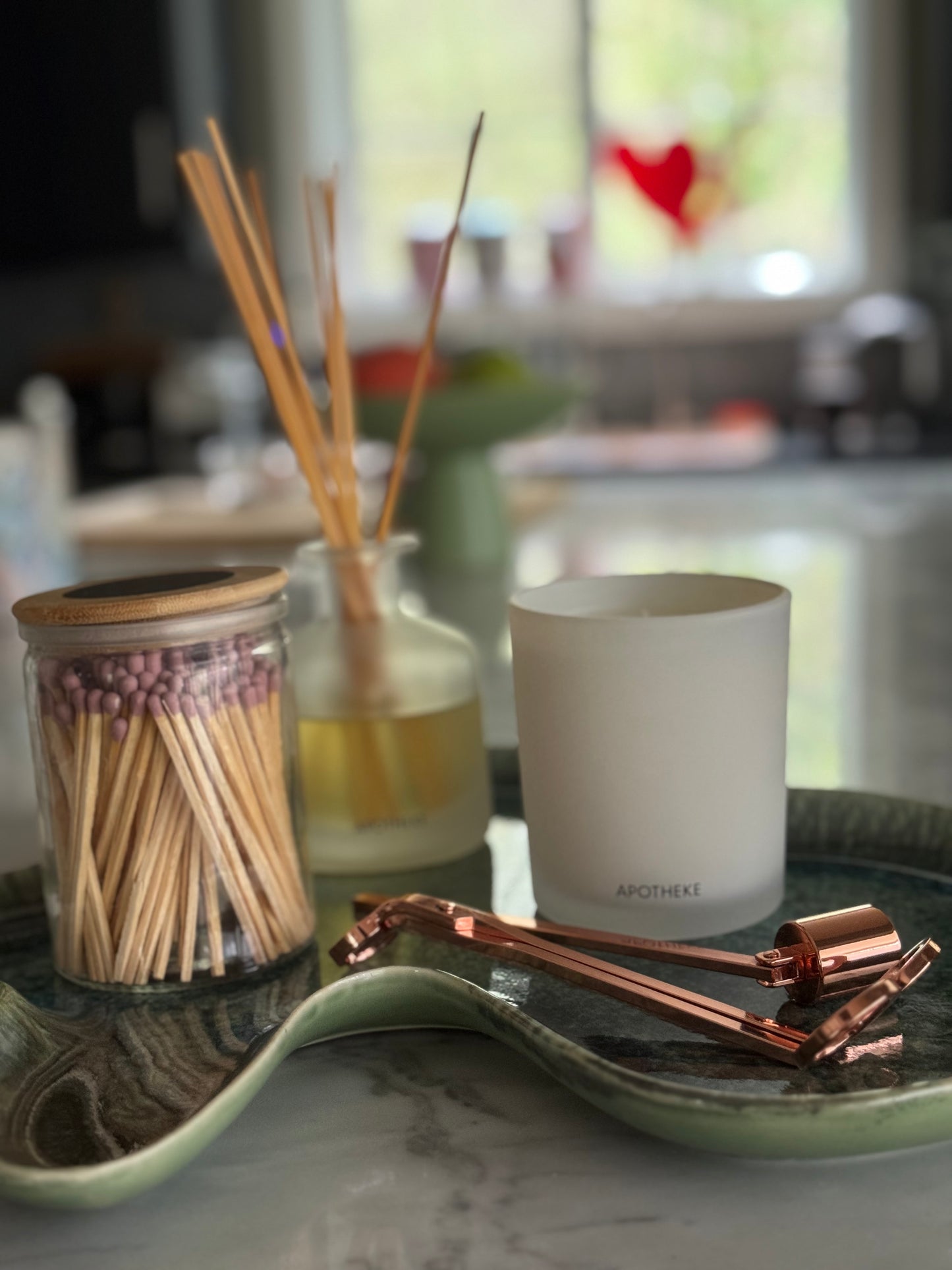 Ceramic organic shape tray with Diffuser & Candle + accessories