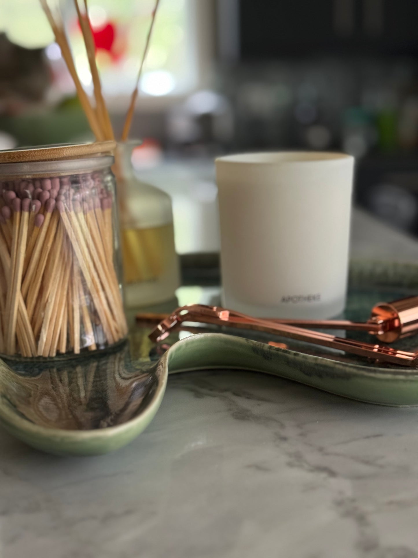 Ceramic organic shape tray with Diffuser & Candle + accessories